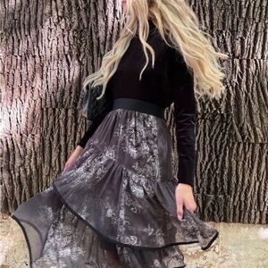 Chic Asymmetrical Black and Gray Skirt